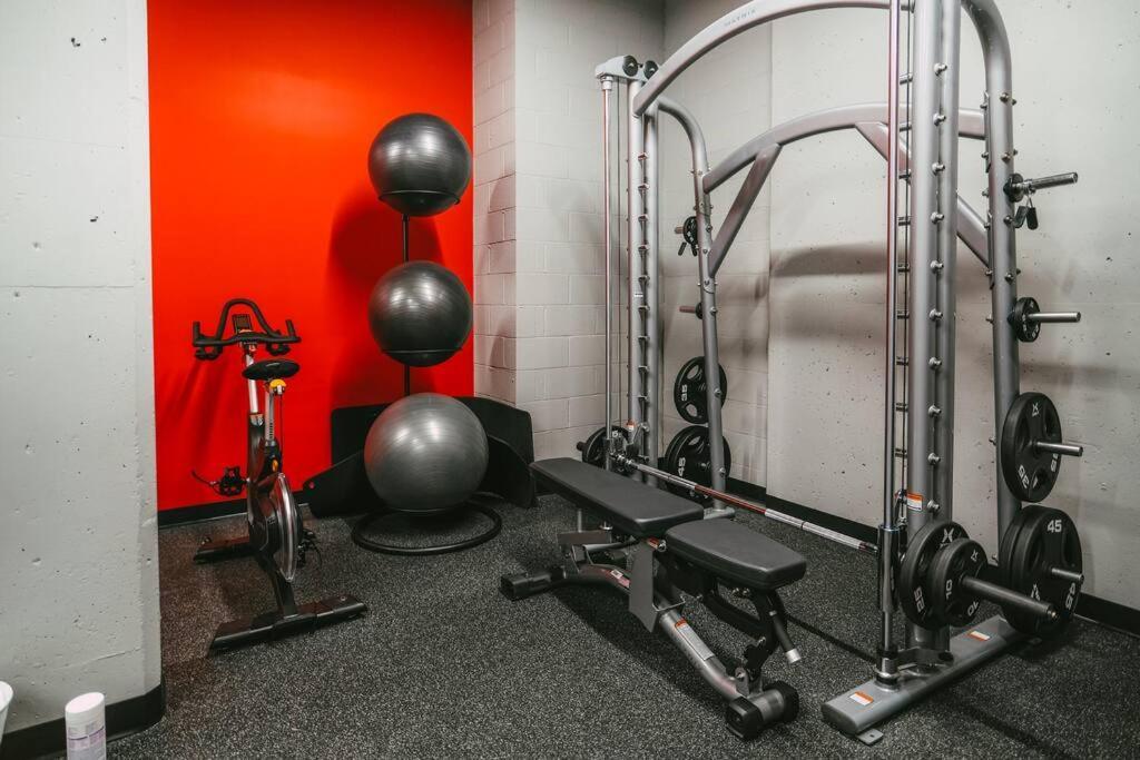 Apartment New Luxury 2br Penthouse In Halifax
